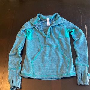 RARE ivivva 3/4 zip size 10
